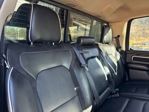 Used 2019 RAM 1500 Laramie image 22