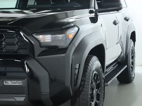 Used 2026 Toyota 4Runner TRD Off-Road Premium AWD/4WD image 4