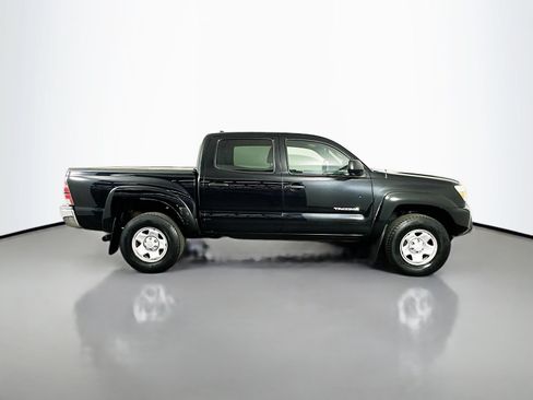 Used 2015 Toyota Tacoma PreRunner w/ SR5 Package RWD image 8