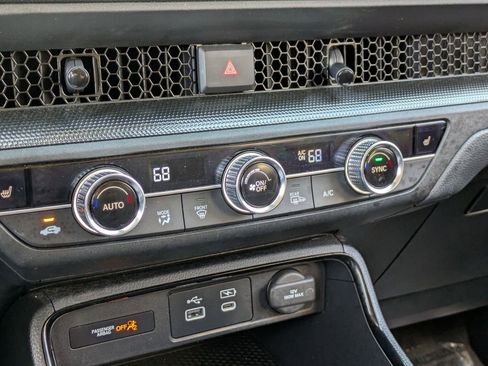 Used 2025 Honda CR-V EX image 18