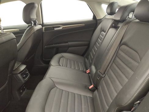 Used 2013 Ford Fusion Energi SE image 18