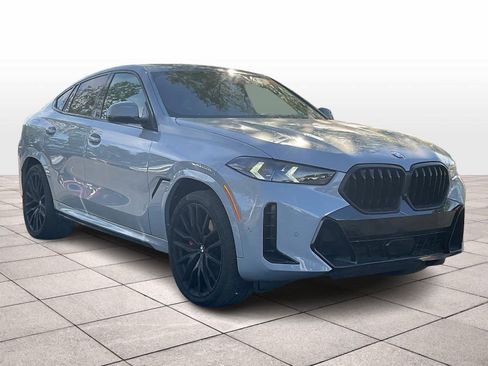 Used 2025 BMW X6 xDrive40i w/ Executive Package image 2