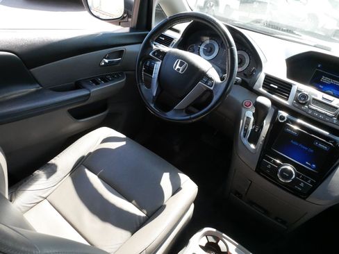 Used 2016 Honda Odyssey EX-L image 9
