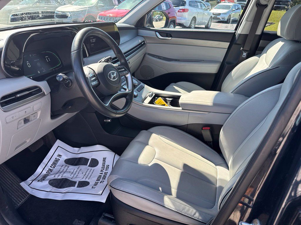 Used 2025 Hyundai Palisade SEL FWD image 5