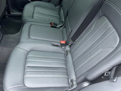 Used 2022 Audi Q5 2.0T Premium image 43