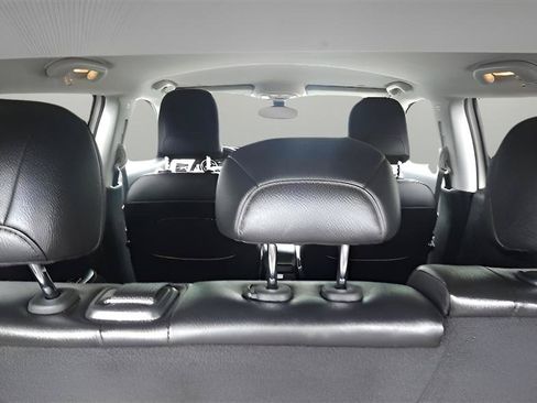 Used 2018 Jeep Compass Latitude w/ Popular Equipment Group AWD/4WD image 23