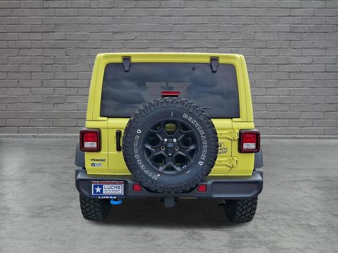 Used 2023 Jeep Wrangler Unlimited w/ Cold Weather Group AWD/4WD image 10