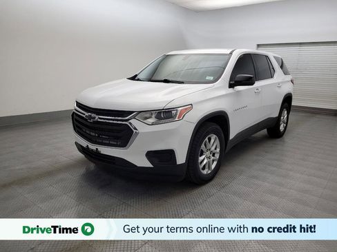 Used 2021 Chevrolet Traverse LS FWD image 1