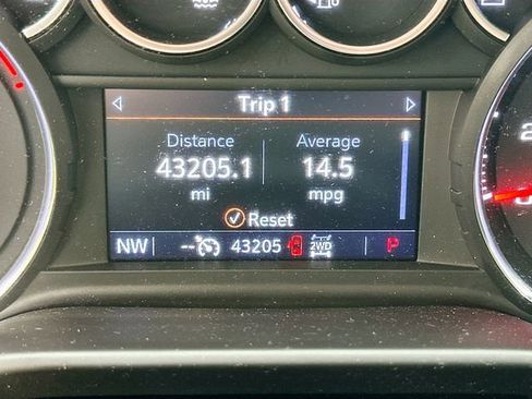 Used 2023 Chevrolet Silverado 3500 LTZ w/ Gooseneck/5TH Wheel Package image 12