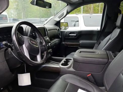 Used 2022 GMC Sierra 1500 SLT w/ SLT Premium Plus Package AWD/4WD image 2