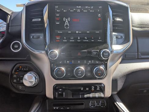 Used 2019 RAM 1500 Laramie image 17