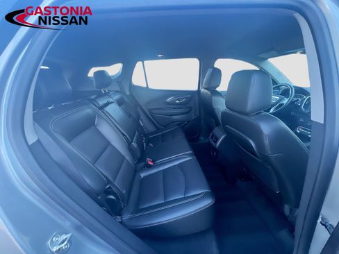 Used 2024 GMC Terrain SLT image 35