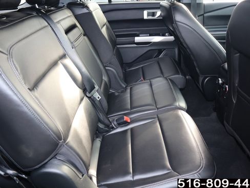 Used 2022 Ford Explorer XLT w/ Equipment Group 202A image 31