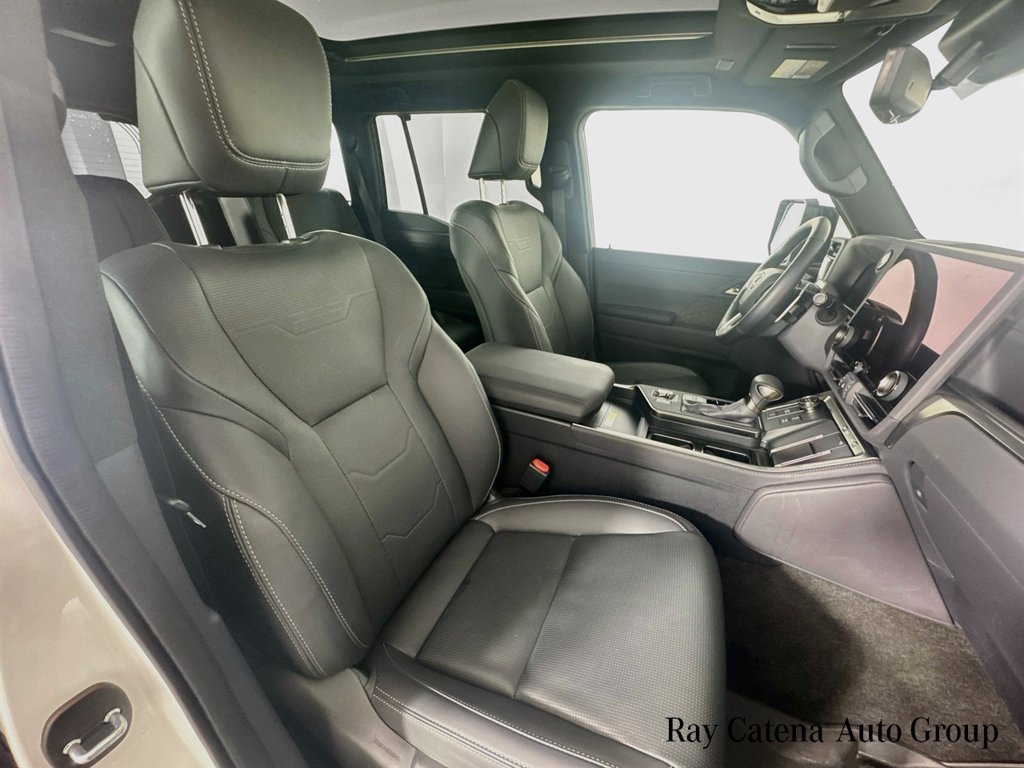 Certified 2026 Lexus GX 550 w/ Accessory Package (2T) AWD/4WD image 31