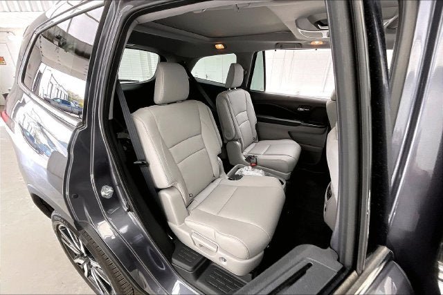 Used 2021 Honda Pilot Elite image 19