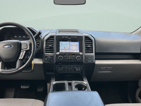 Used 2018 Ford F150 XLT w/ Equipment Group 302A Luxury AWD/4WD image 12