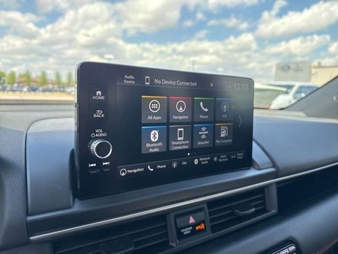 Used 2025 Honda Pilot Black Edition image 22