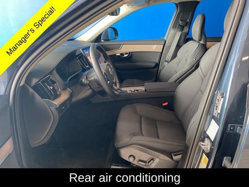 Used 2025 Volvo XC90 B6 Plus AWD/4WD image 11