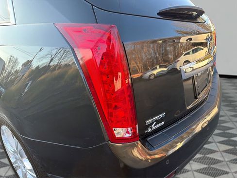 Used 2015 Cadillac SRX Performance w/ Driver Awareness Package image 38