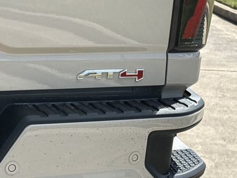 New 2026 GMC Sierra 2500 AT4 w/ AT4 Premium Plus Package AWD/4WD image 4