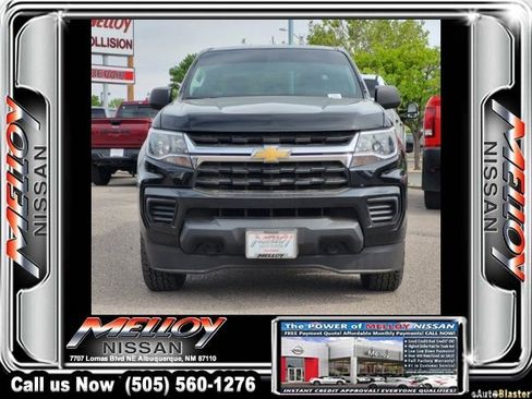 Used 2022 Chevrolet Colorado W/T w/ WT Convenience Package AWD/4WD image 2