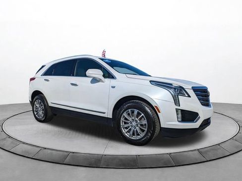 Used 2018 Cadillac XT5 Luxury w/ Driver Awareness Package image 2
