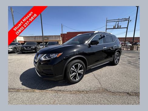 Used 2020 Nissan Rogue SV w/ Premium Package FWD image 1