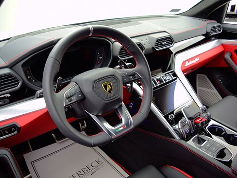 Used 2024 Lamborghini Urus S image 24