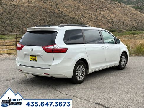 Used 2015 Toyota Sienna XLE Premium FWD image 5