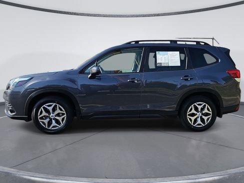 Certified 2023 Subaru Forester Premium AWD/4WD image 6