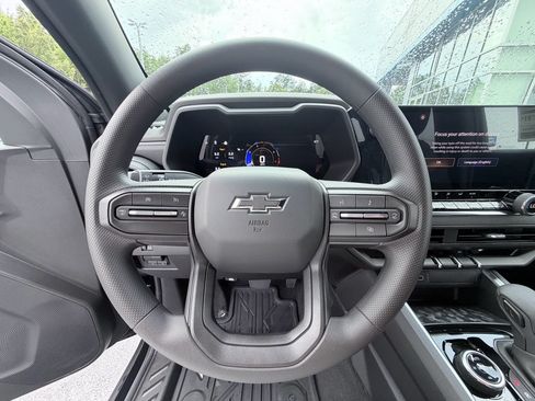 New 2026 Chevrolet Colorado Trail Boss AWD/4WD image 12