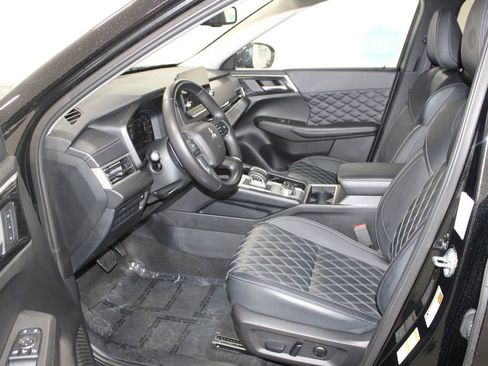 Used 2024 Mitsubishi Outlander SEL image 21