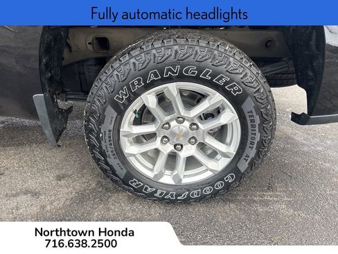 Used 2023 Chevrolet Silverado 1500 LT image 12