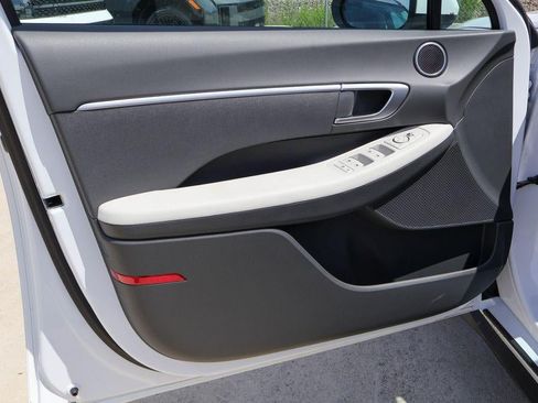 New 2026 Hyundai Sonata SE FWD image 19