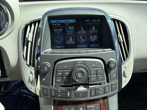 Used 2013 Buick LaCrosse Leather w/ Driver Confidence Package FWD image 19