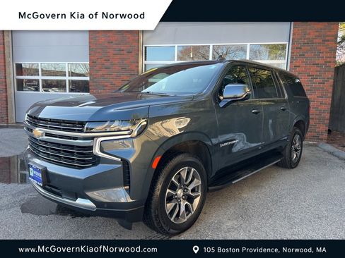 Used 2021 Chevrolet Suburban LT w/ LT Signature Package image 1