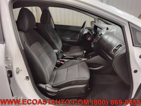 Used 2018 Kia Forte LX w/ LX Popular Package FWD image 14