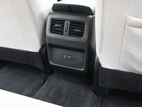 Used 2023 Nissan Rogue SV image 25