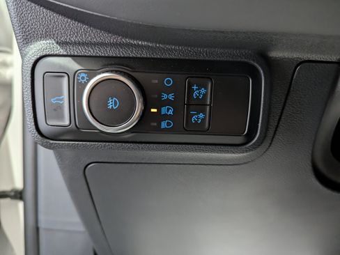 Used 2026 Ford Explorer Active w/ Active Comfort Package AWD/4WD image 19
