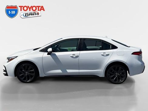 Certified 2026 Toyota Corolla SE FWD image 2