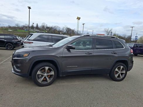 Used 2019 Jeep Cherokee Limited AWD/4WD image 4