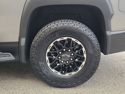 Used 2026 Chevrolet Silverado EV Trail Boss w/ Plus Package AWD/4WD image 32