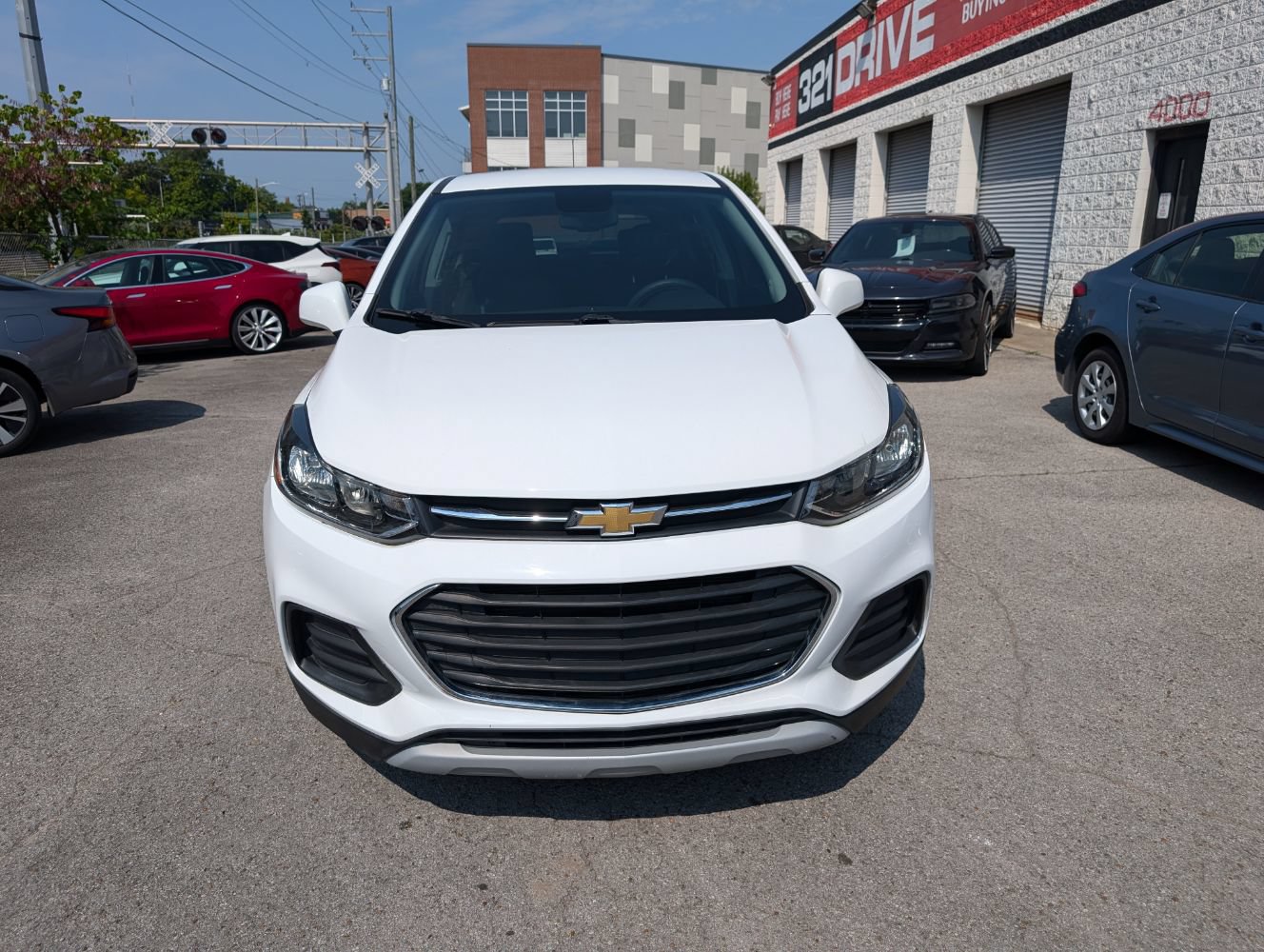 Used 2020 Chevrolet Trax LS w/ Tint and Cruise Package FWD image 4