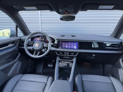 New 2025 Porsche Macan Electric image 36