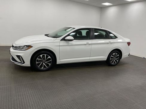 Used 2025 Volkswagen Jetta S FWD image 8