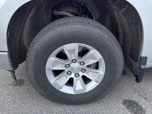 Used 2022 Chevrolet Silverado 1500 LT AWD/4WD image 15