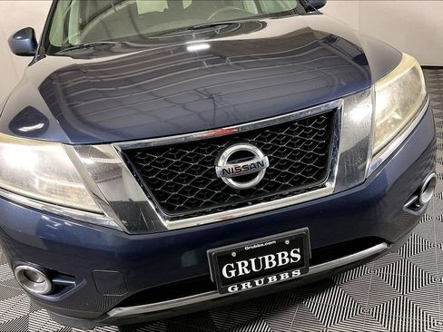 Used 2015 Nissan Pathfinder SV w/ Cargo Package FWD image 35