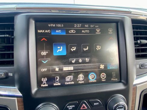 Used 2015 RAM 2500 Laramie w/ Convenience Group image 20