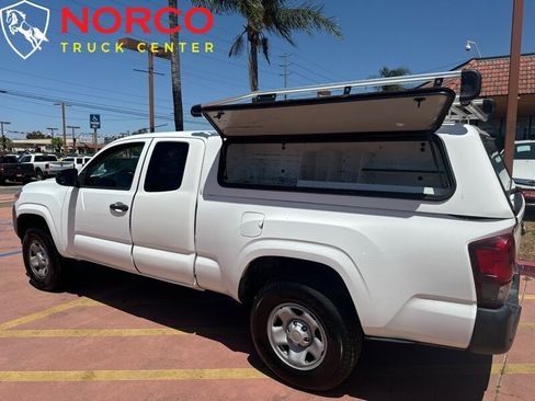 Used 2020 Toyota Tacoma SR image 6