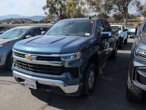 Used 2024 Chevrolet Silverado 1500 LT RWD image 3